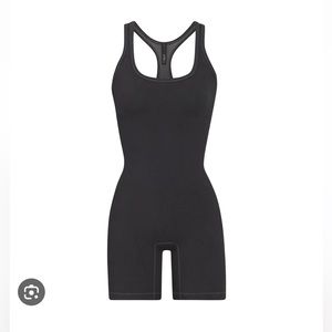 Kim's outdoor mid thigh body suit
